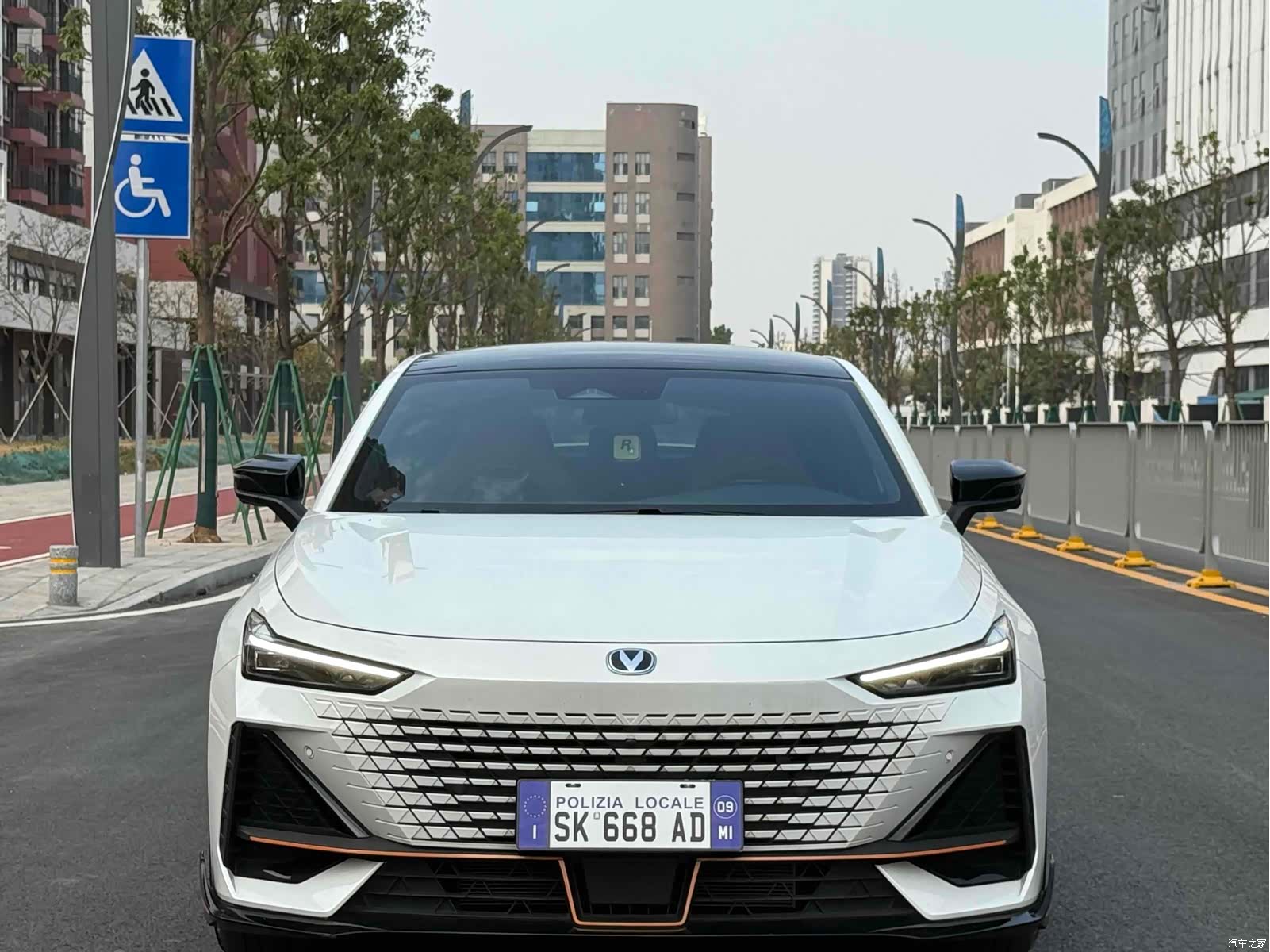 Changan UNI-V, 2023 3