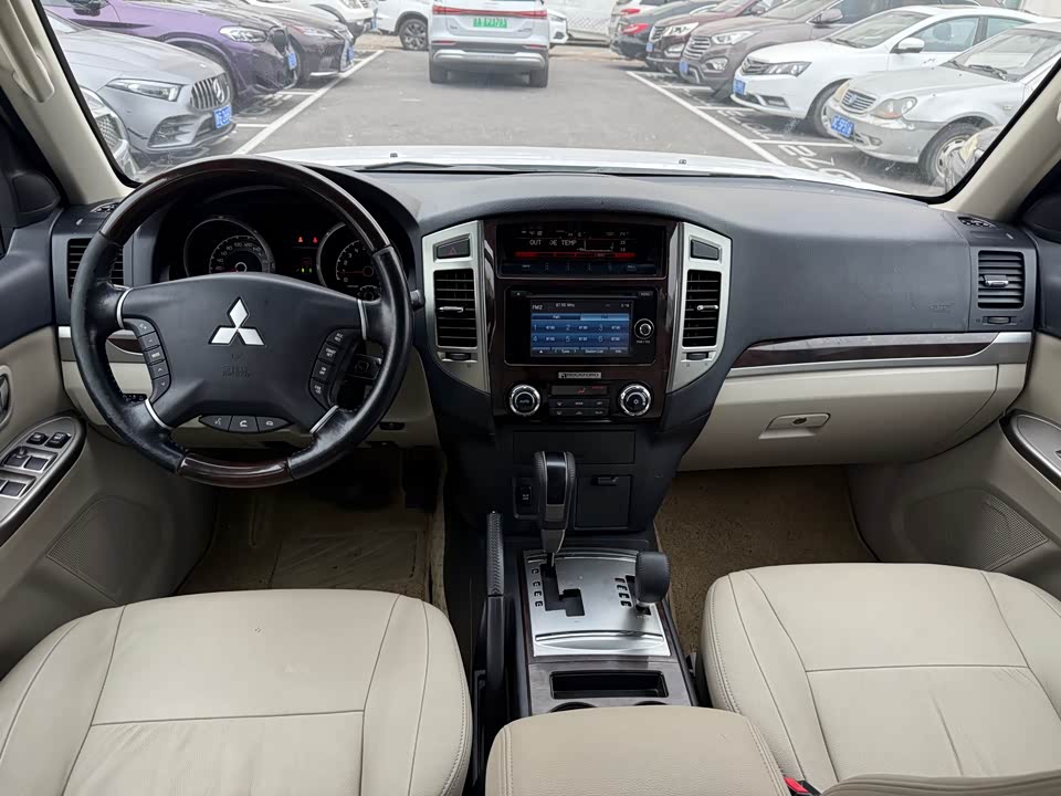 Mitsubishi Pajero