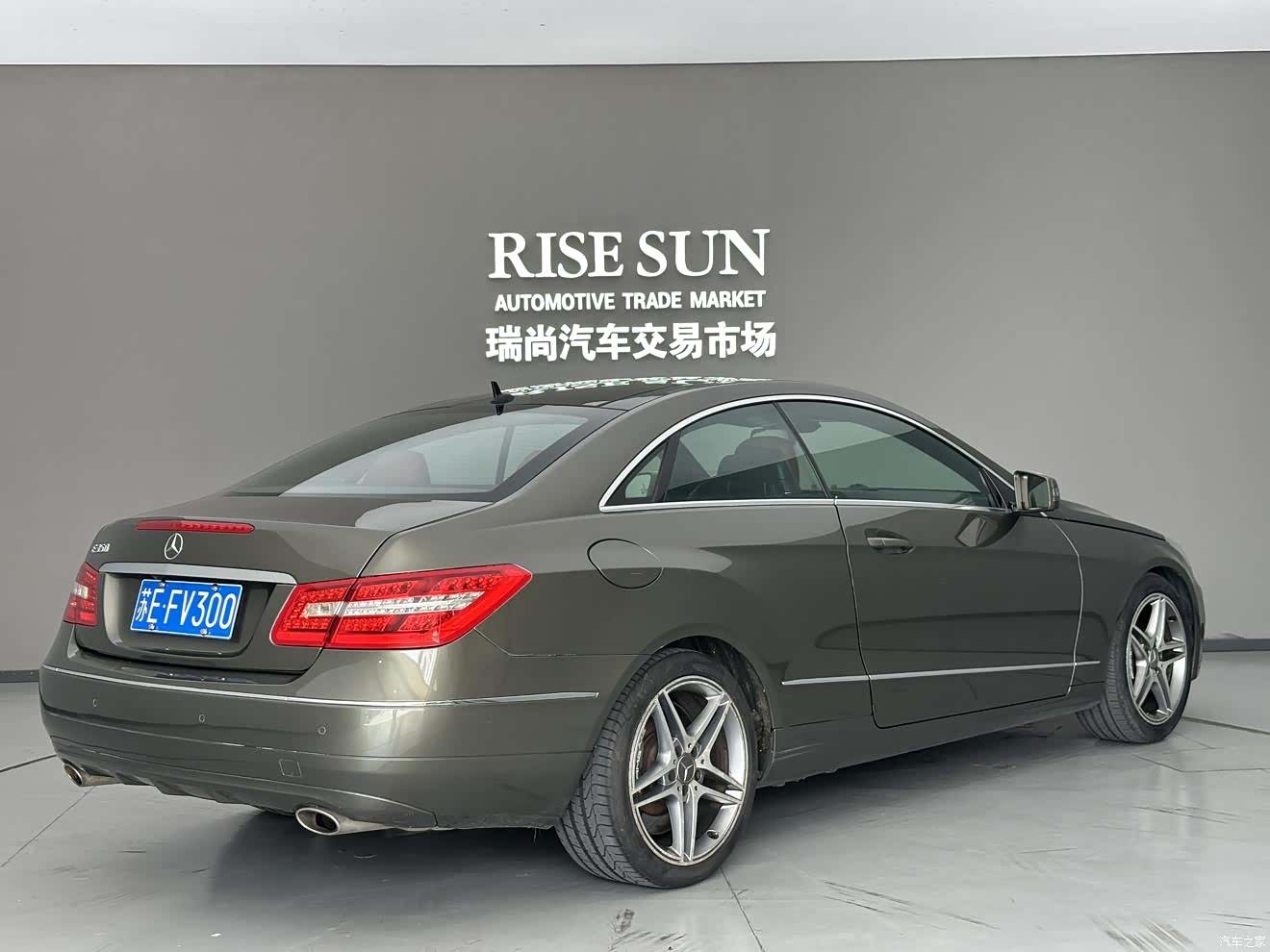 Mercedes-Benz E-Class, 2011 3