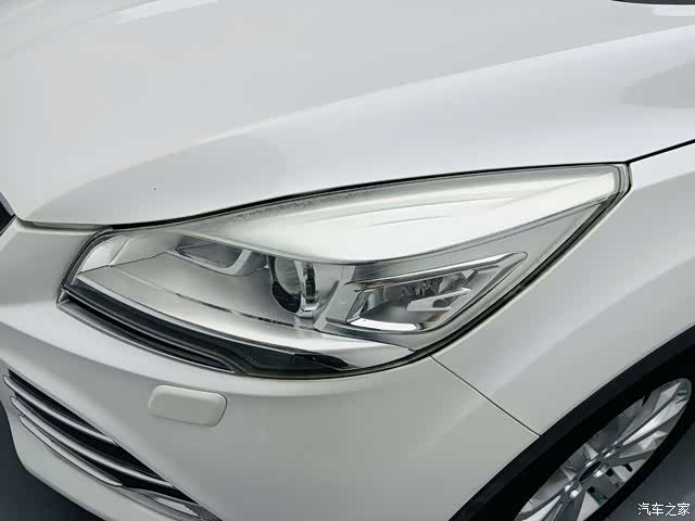 Ford Kuga, 2015 17