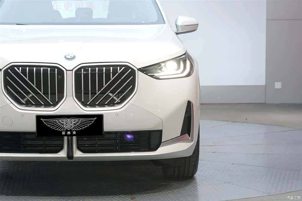 BMW X3, 2025 все фото