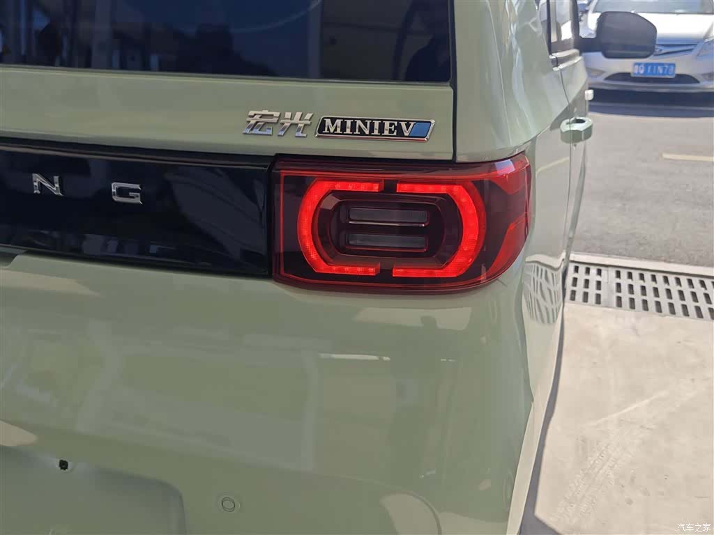 Wuling MINIEV, 2022 8