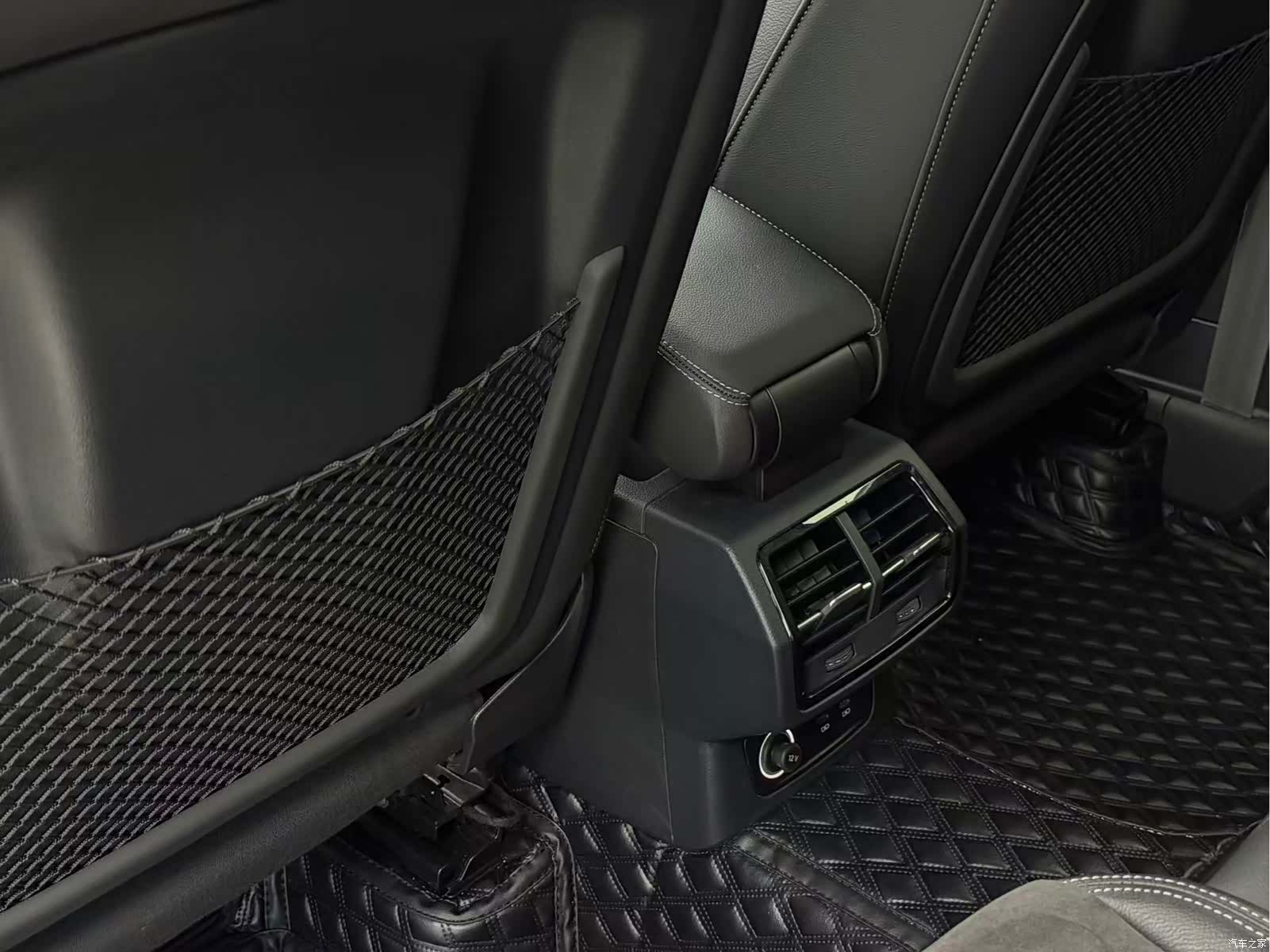 Audi Q3, 2021 12