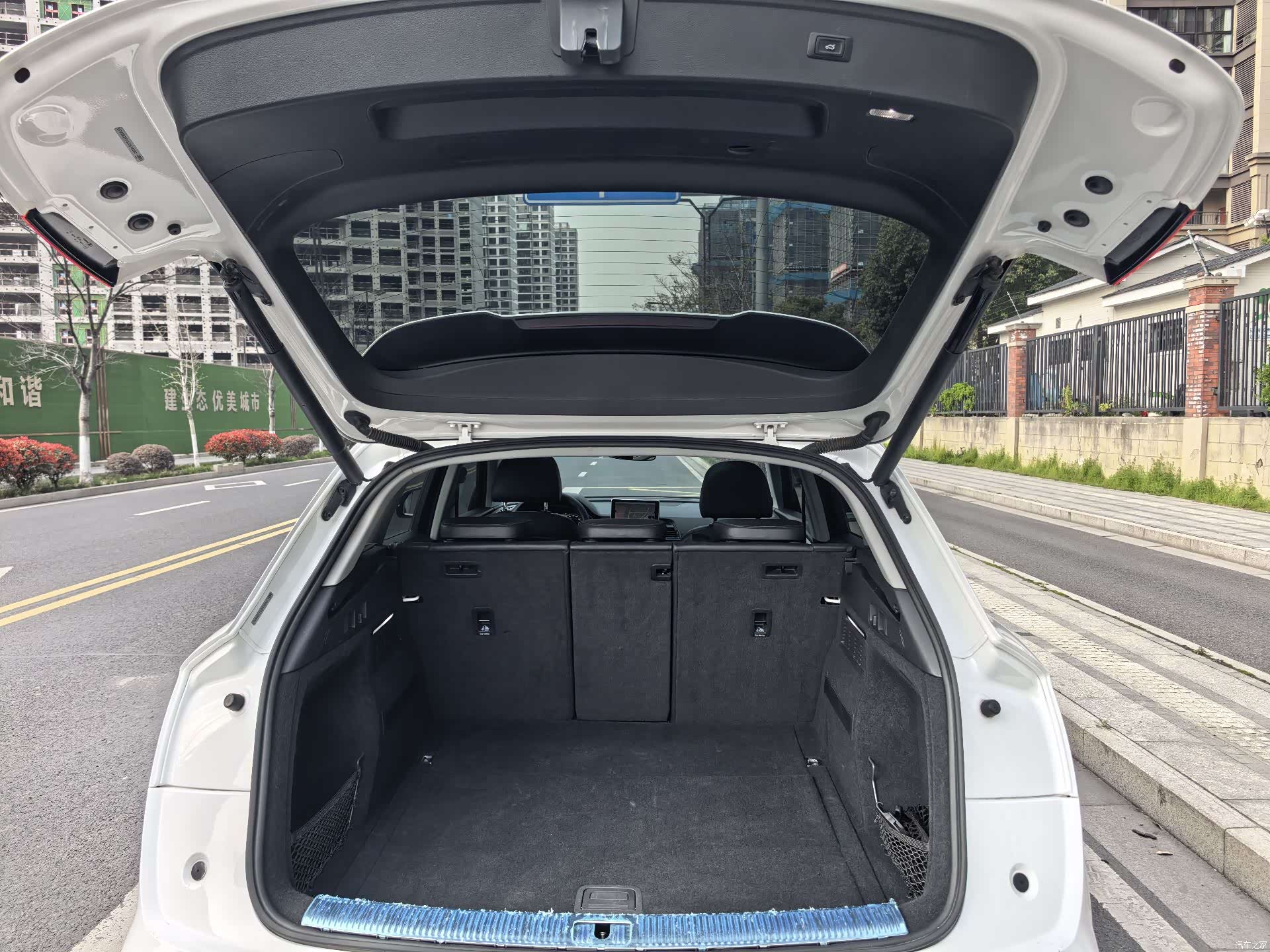 Audi Q5L, 2018 12