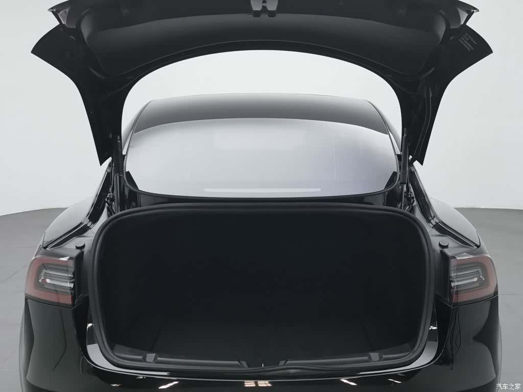 Tesla Model 3, 2022 16