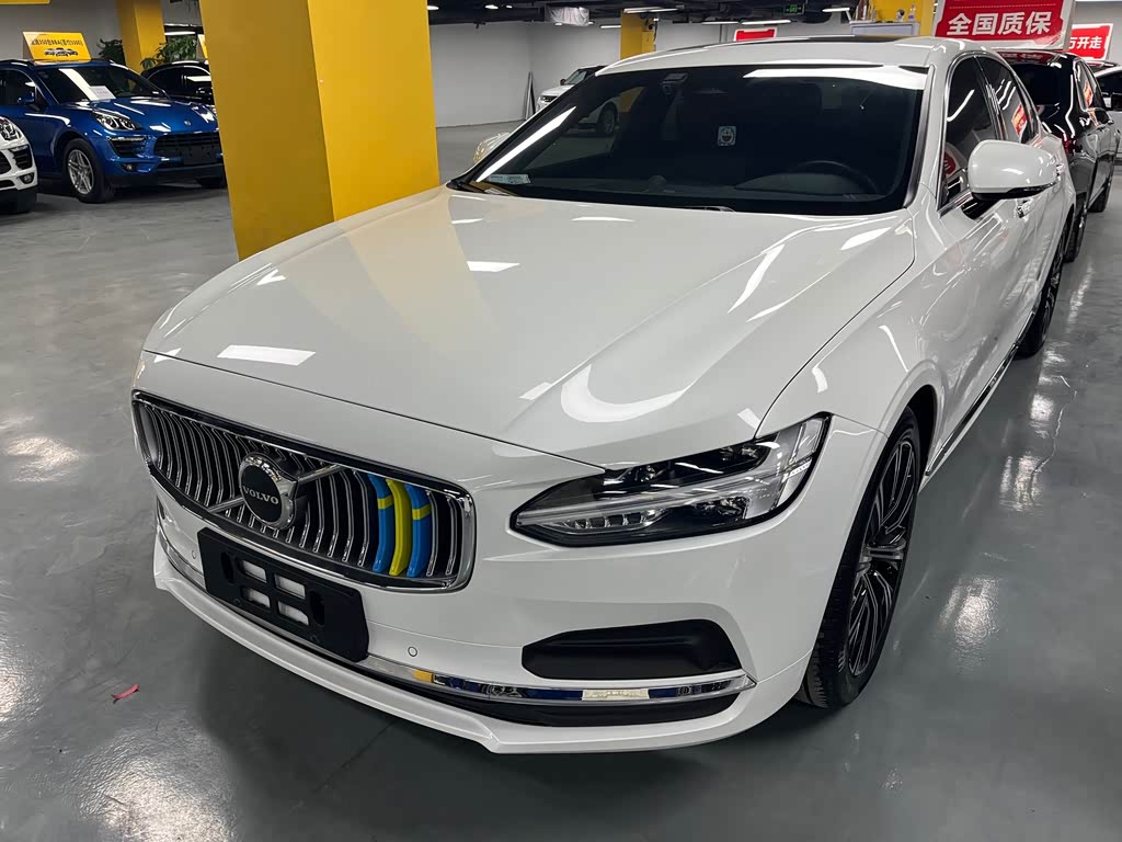 Volvo S90