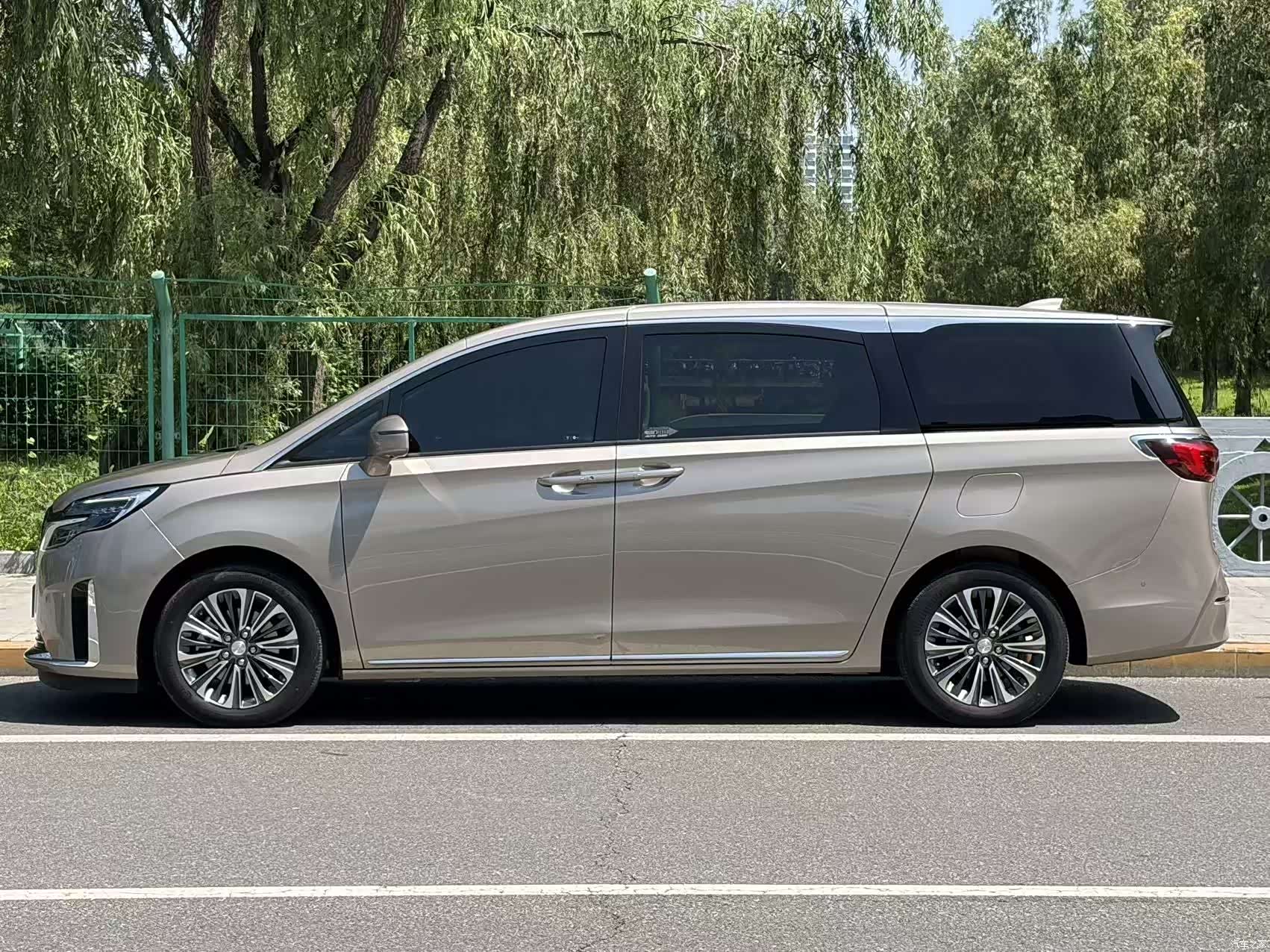 Buick GL8, 2023 15