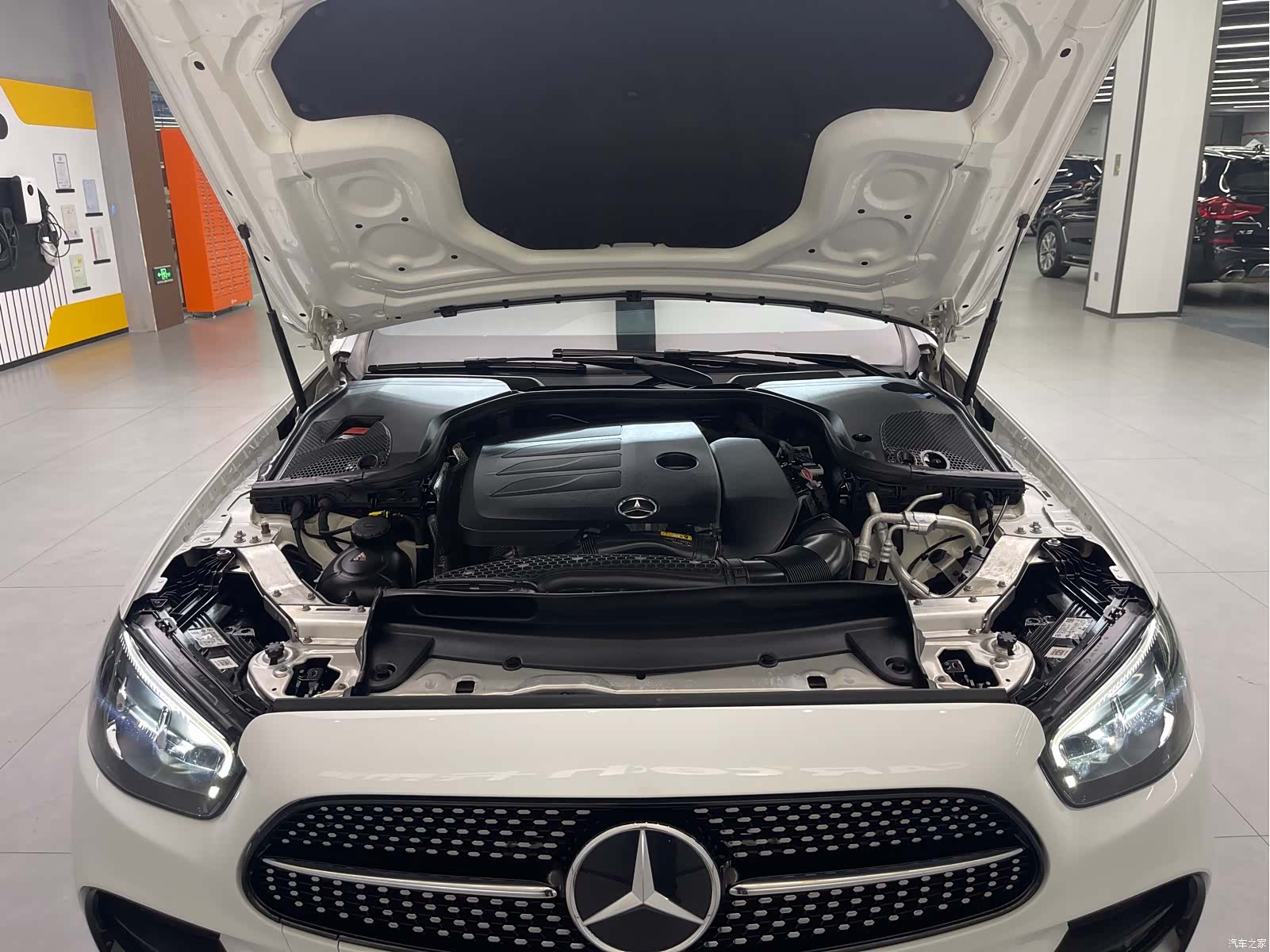 Mercedes-Benz E-Class, 2022 27
