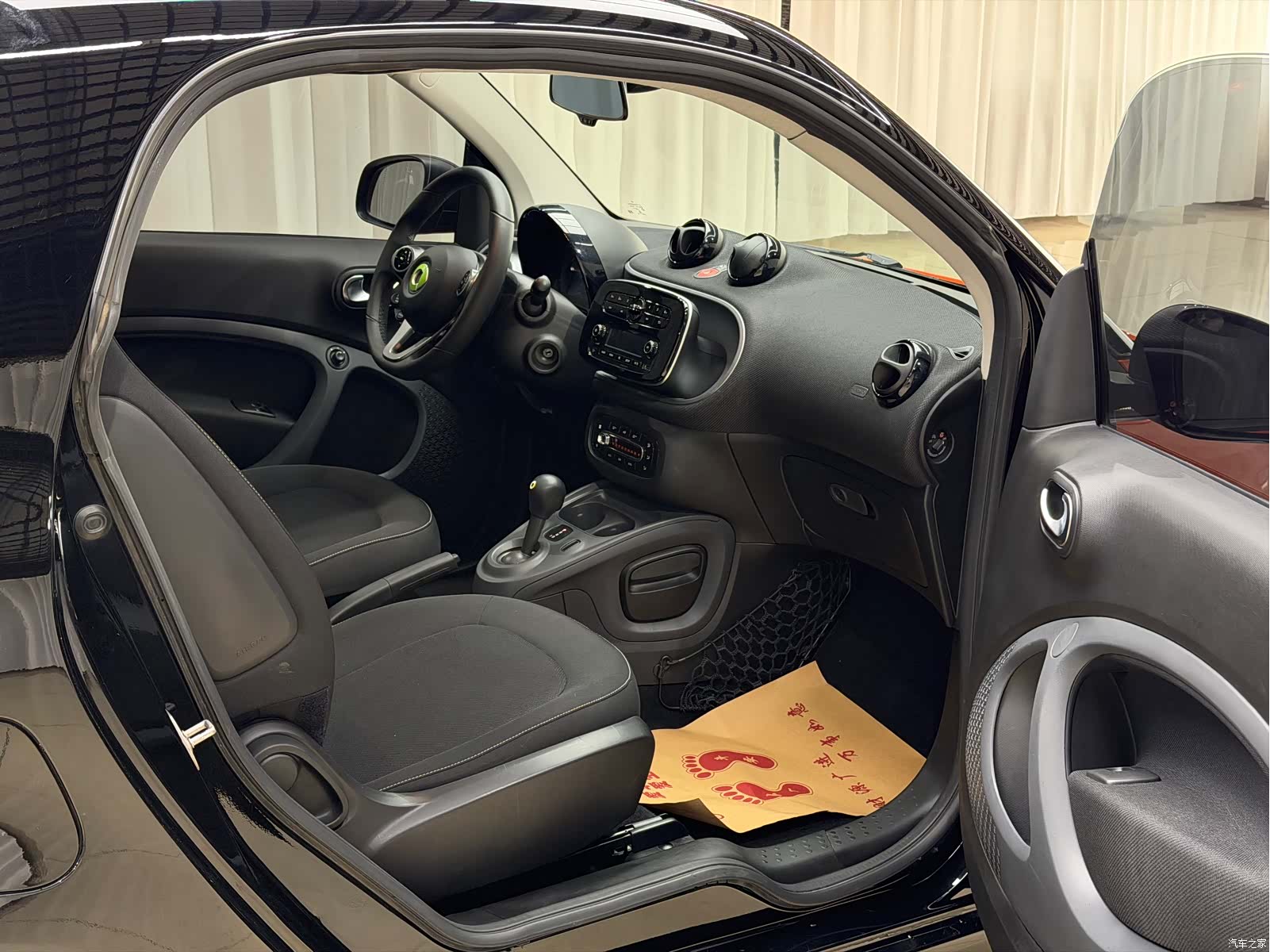 Smart Fortwo, 2017 все фото