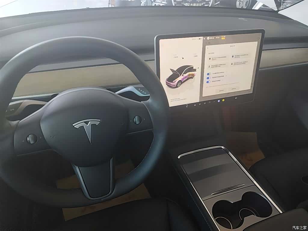 Tesla Model Y, 2022 14