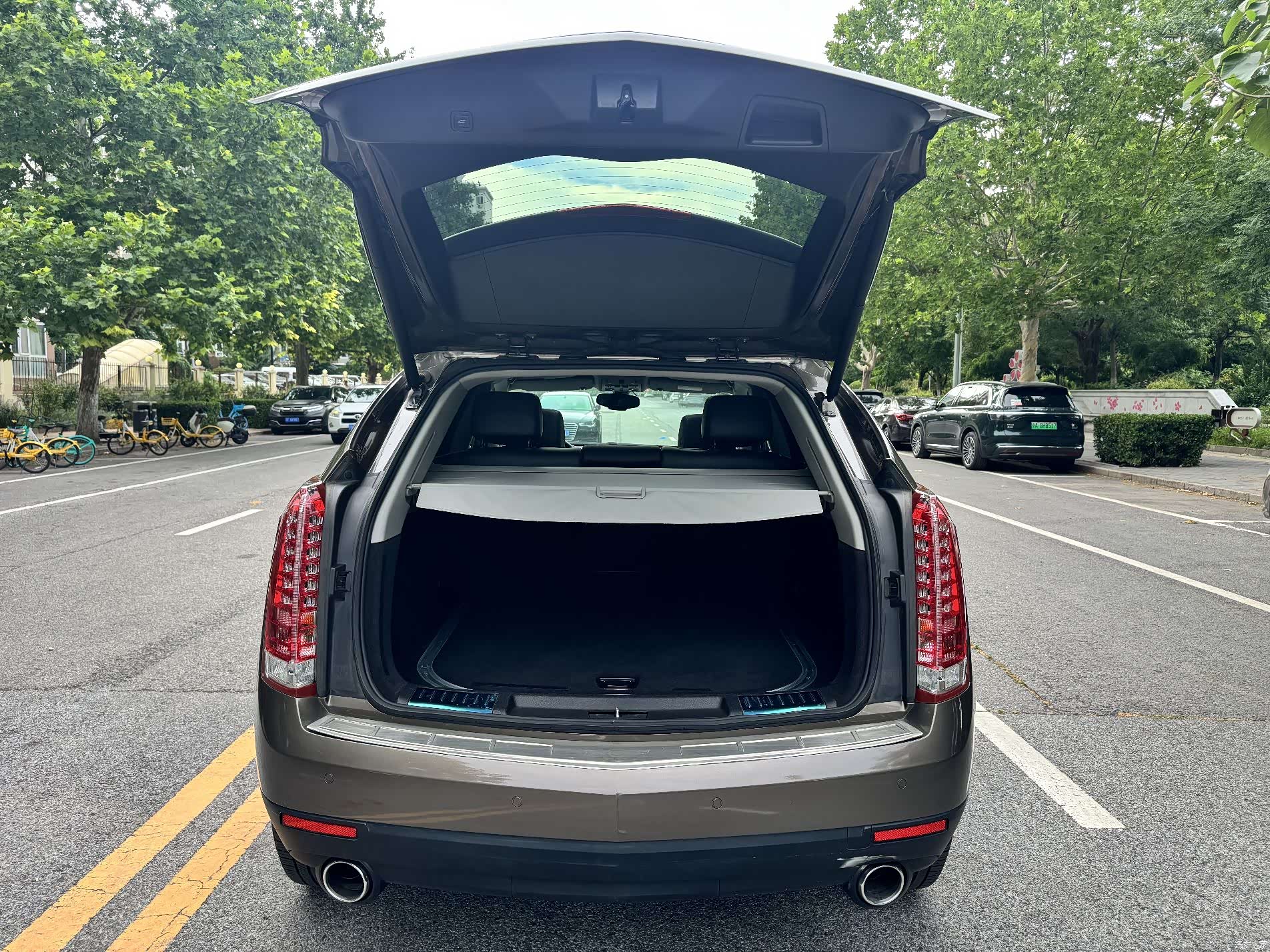 Cadillac SRX, 2016 9