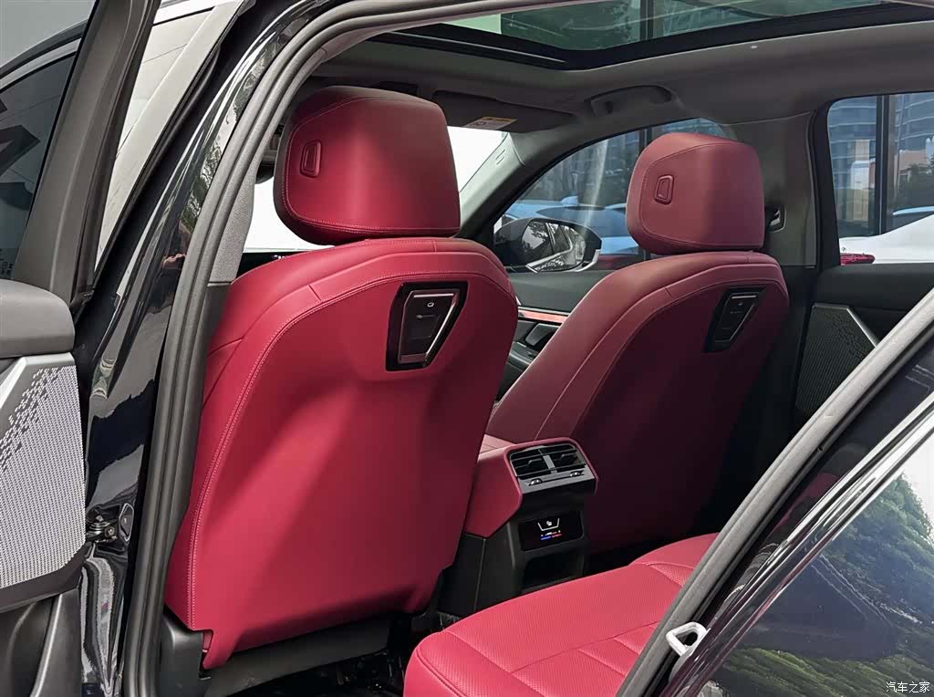 BMW 5 Series, 2024 24