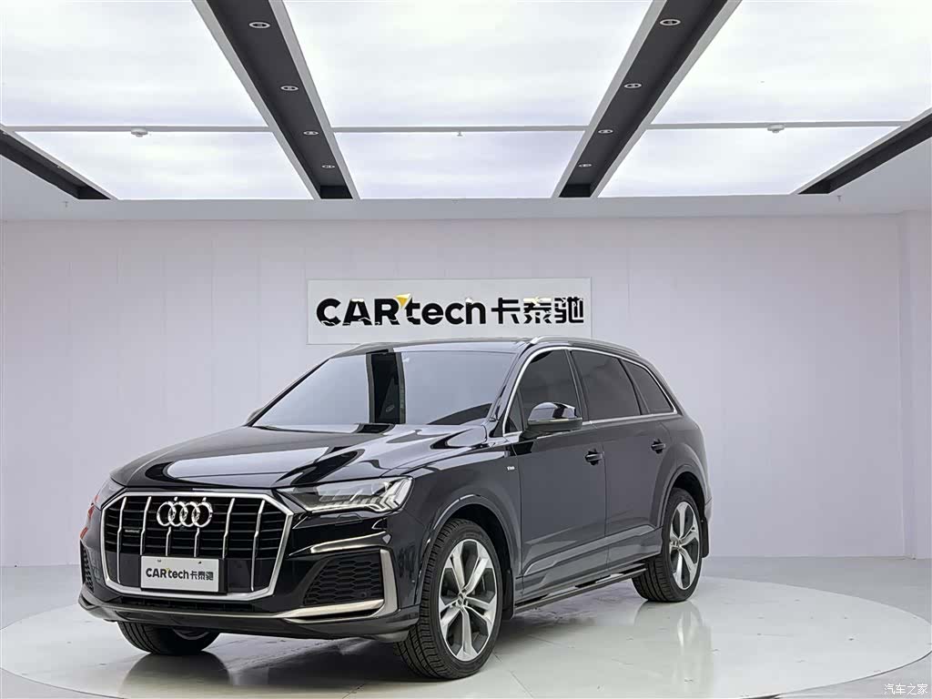 Audi Q7, 2021 1