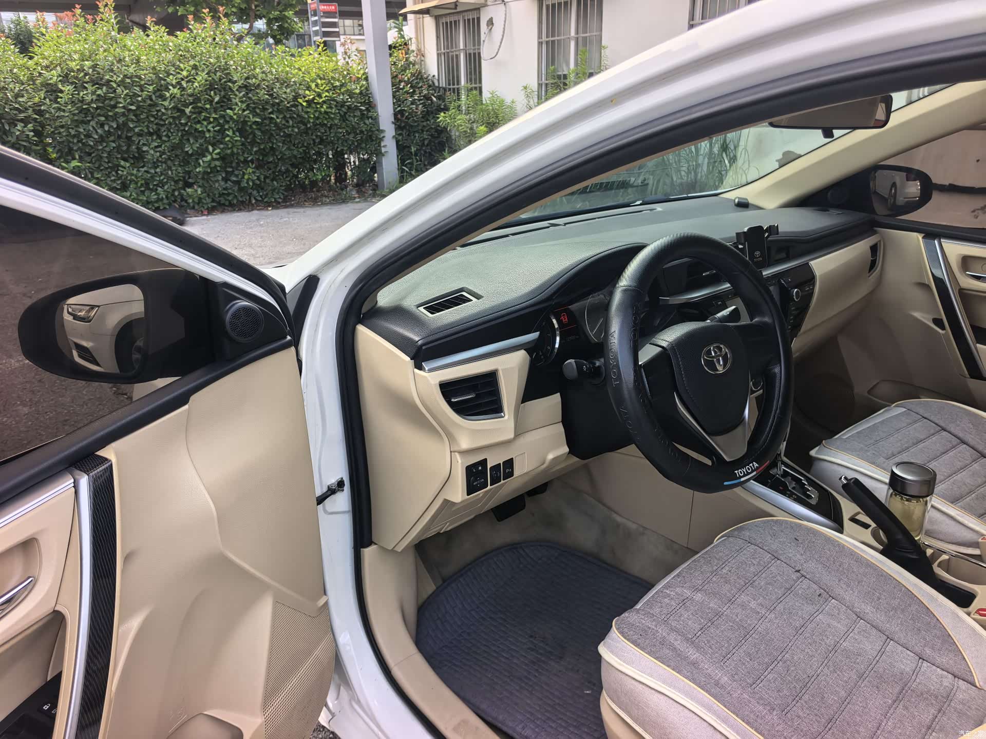 Toyota Corolla, 2015 16