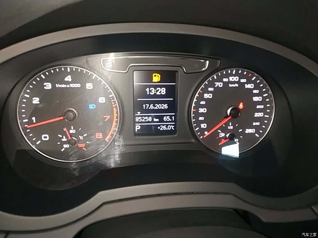 Audi Q3, 2018 12