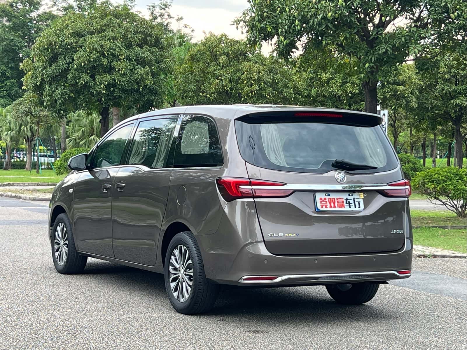 Buick GL8, 2022 все фото