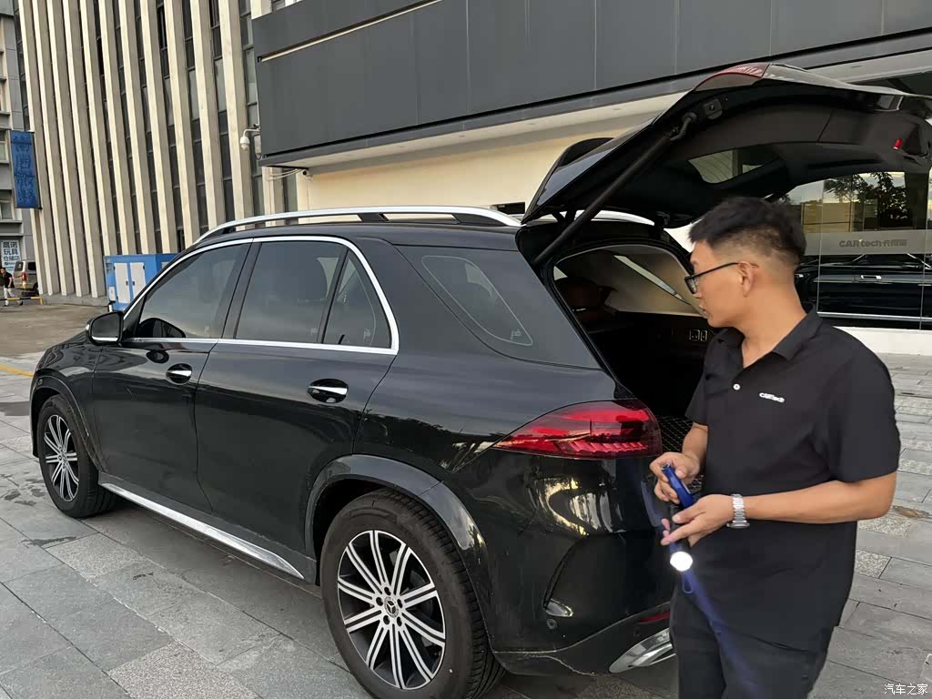 Mercedes-Benz GLE, 2024 3