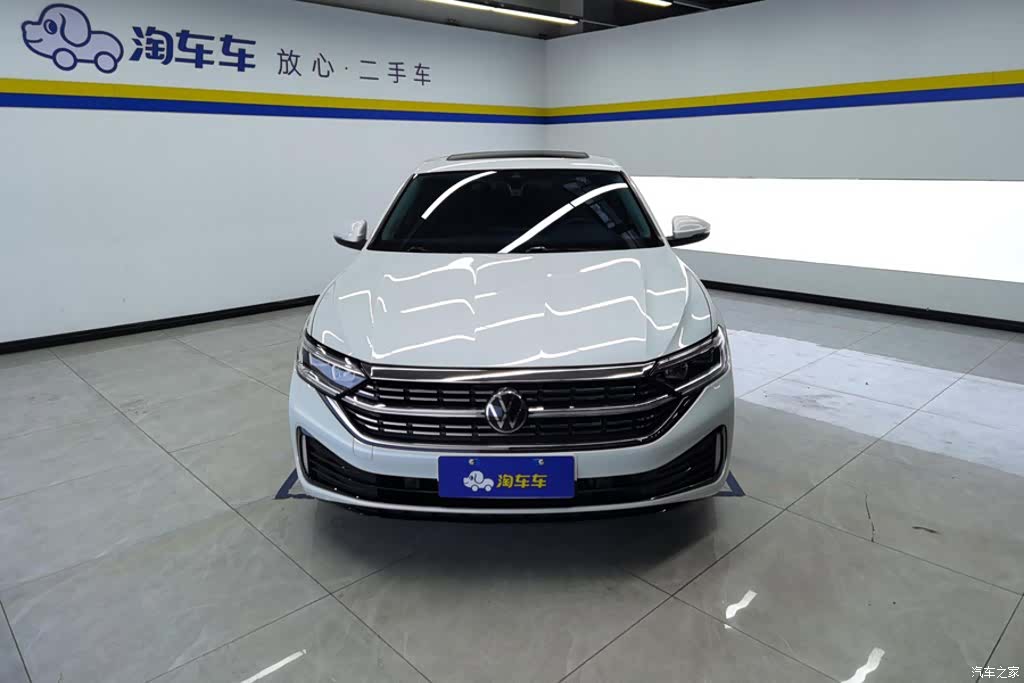 Volkswagen Sagitar, 2023 2