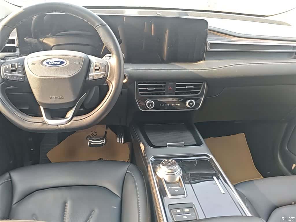 Ford Edge, 2021 10