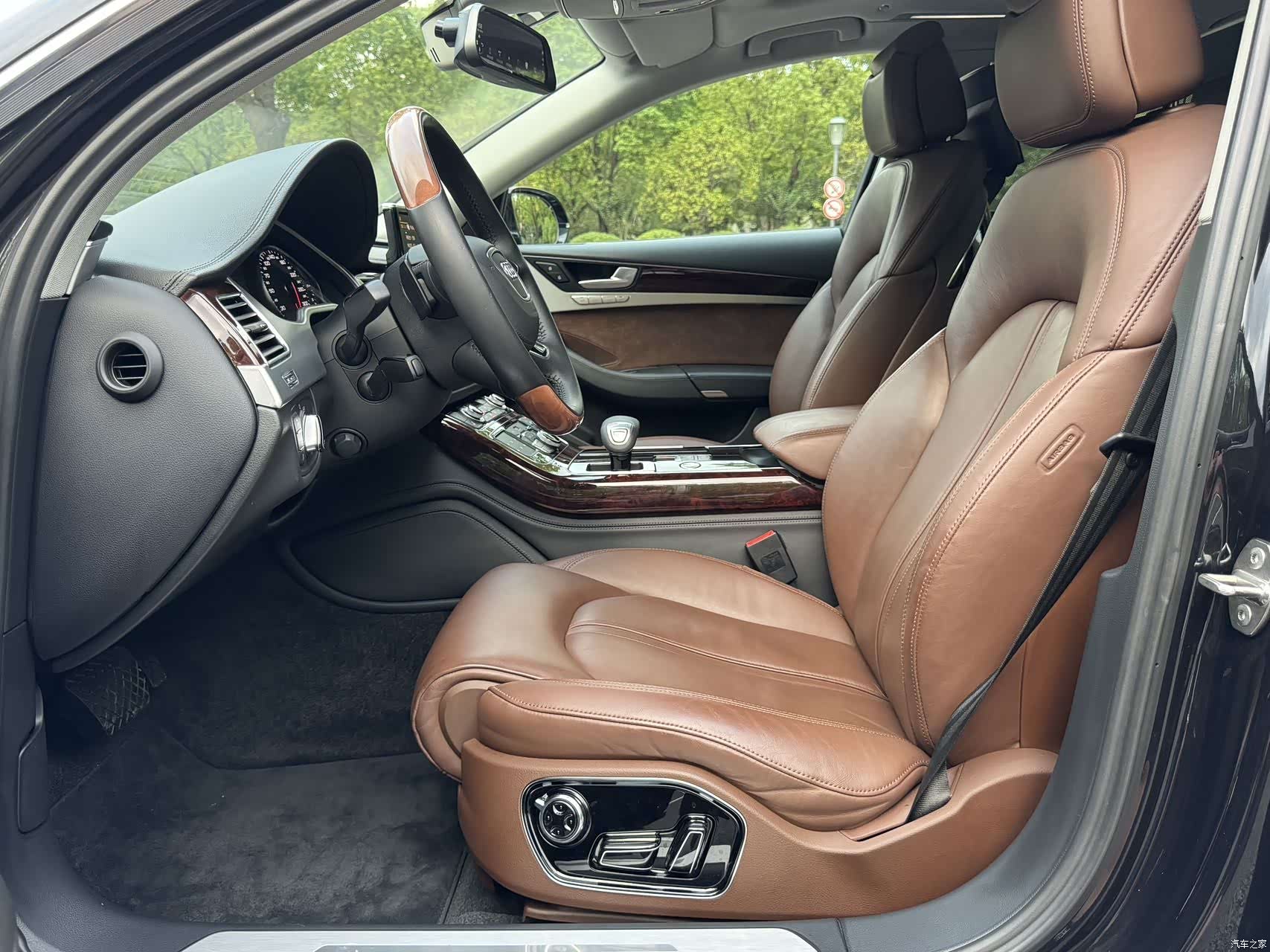 Audi A8L, 2013 7