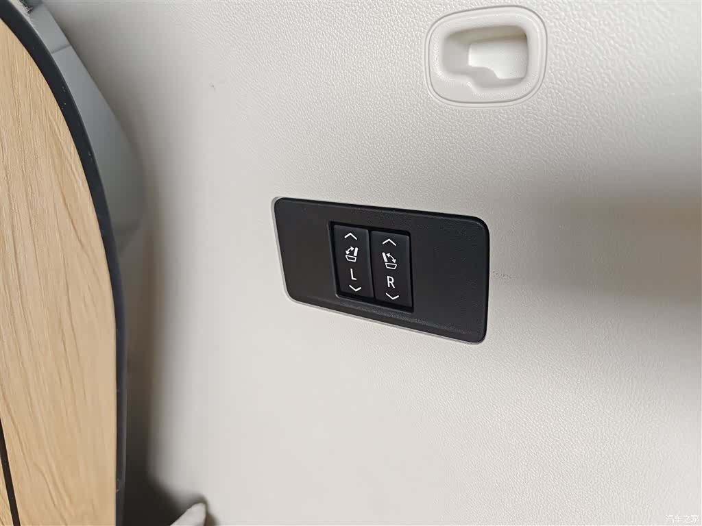 Buick Enclave, 2020 9