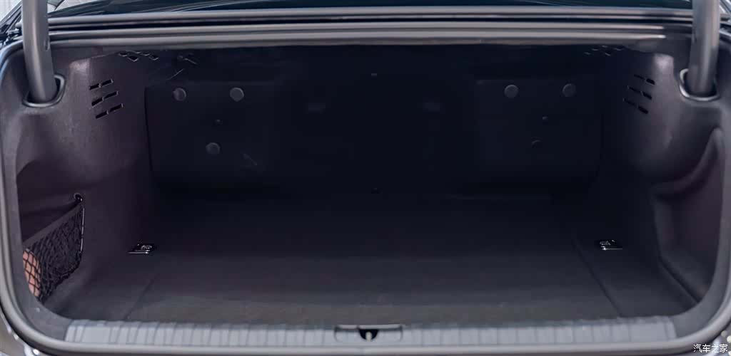 Audi A7L, 2024 9