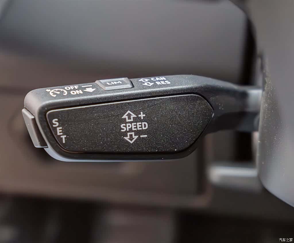 Audi A7L, 2024 20