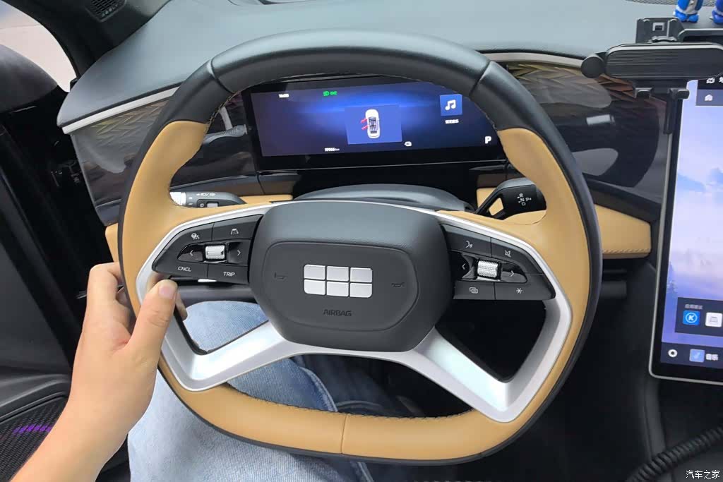 Geely Galaxy L7, 2025 15