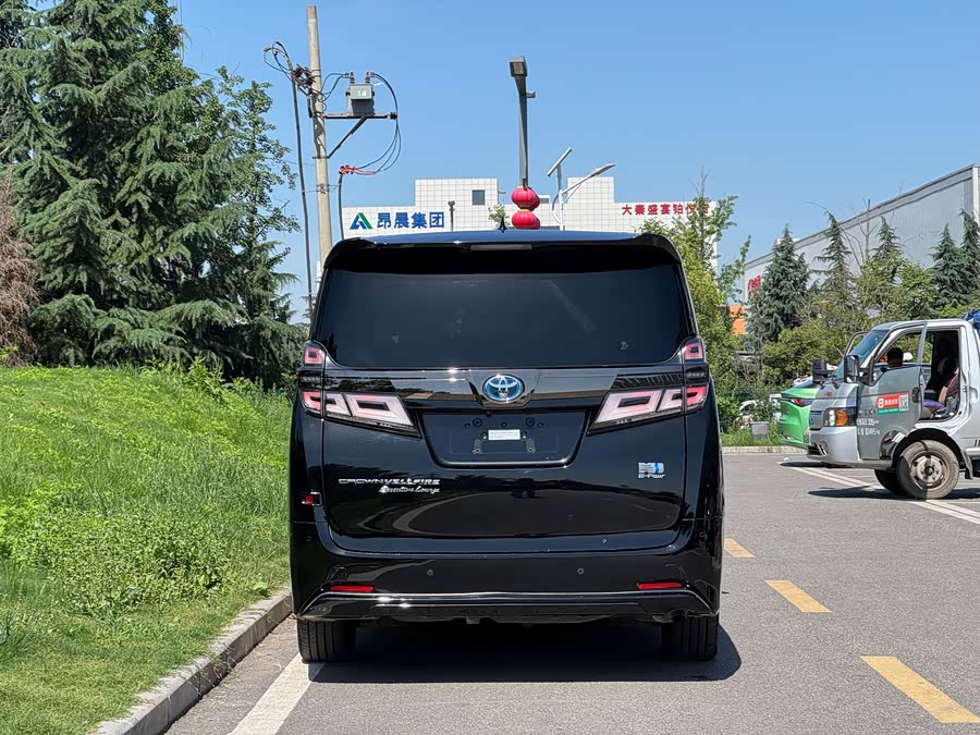 Toyota Vellfire 2023, фото 23