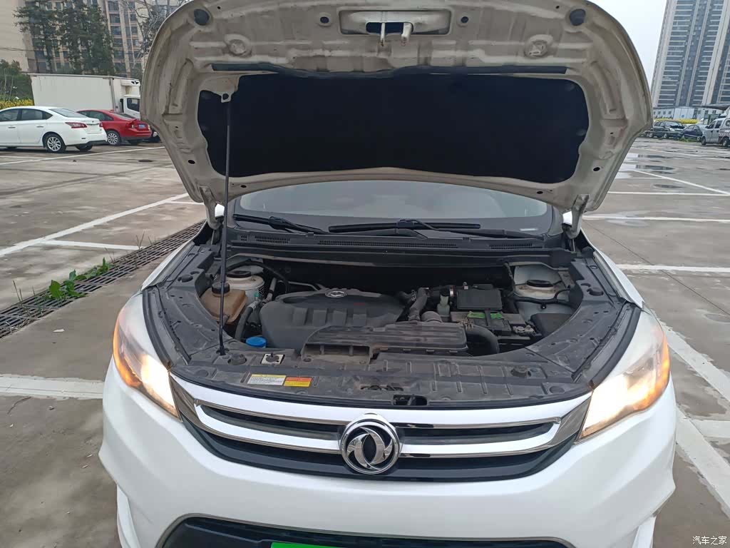 DongFeng AX5, 2017 16