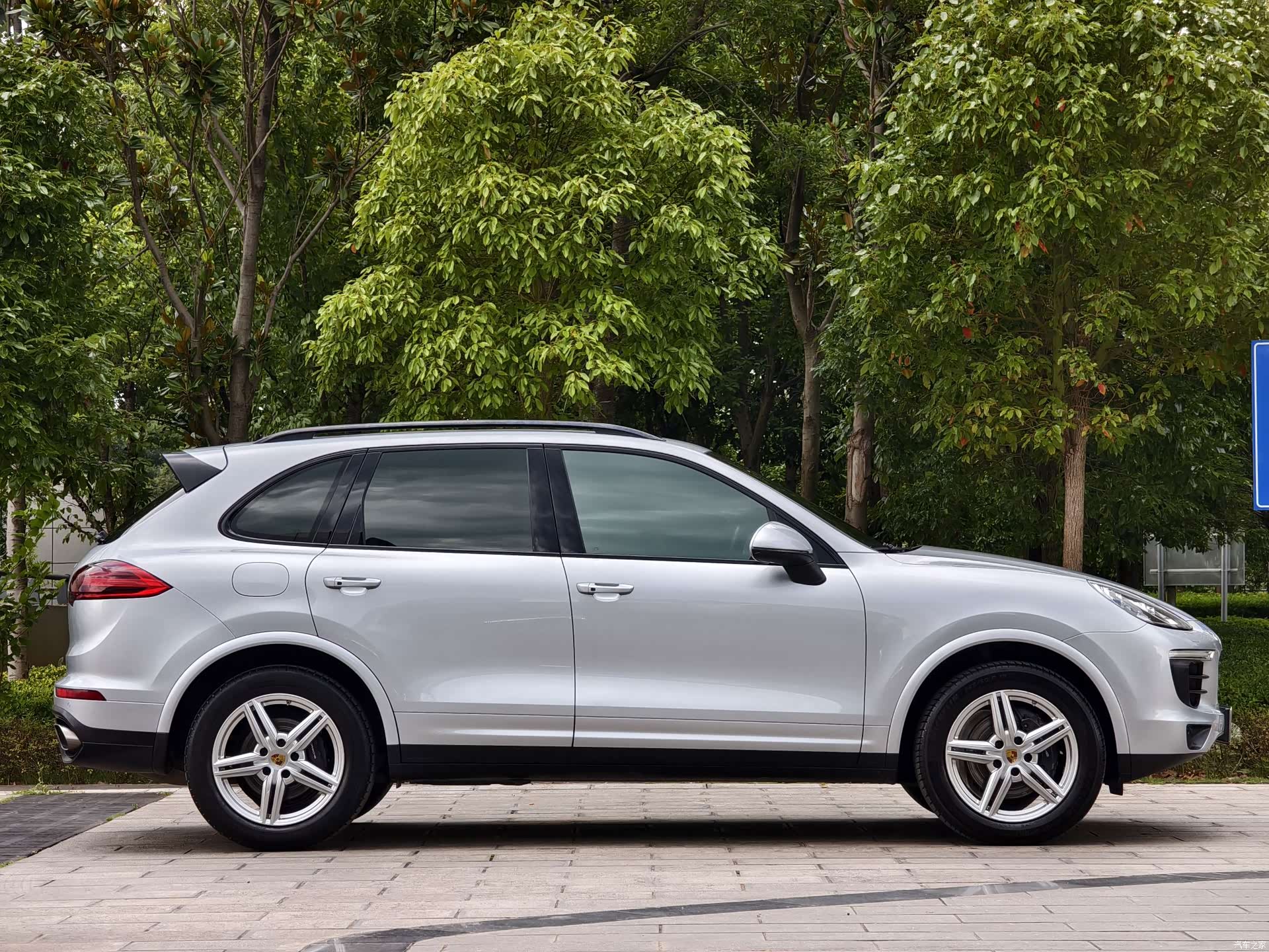 Porsche Cayenne, 2017 все фото