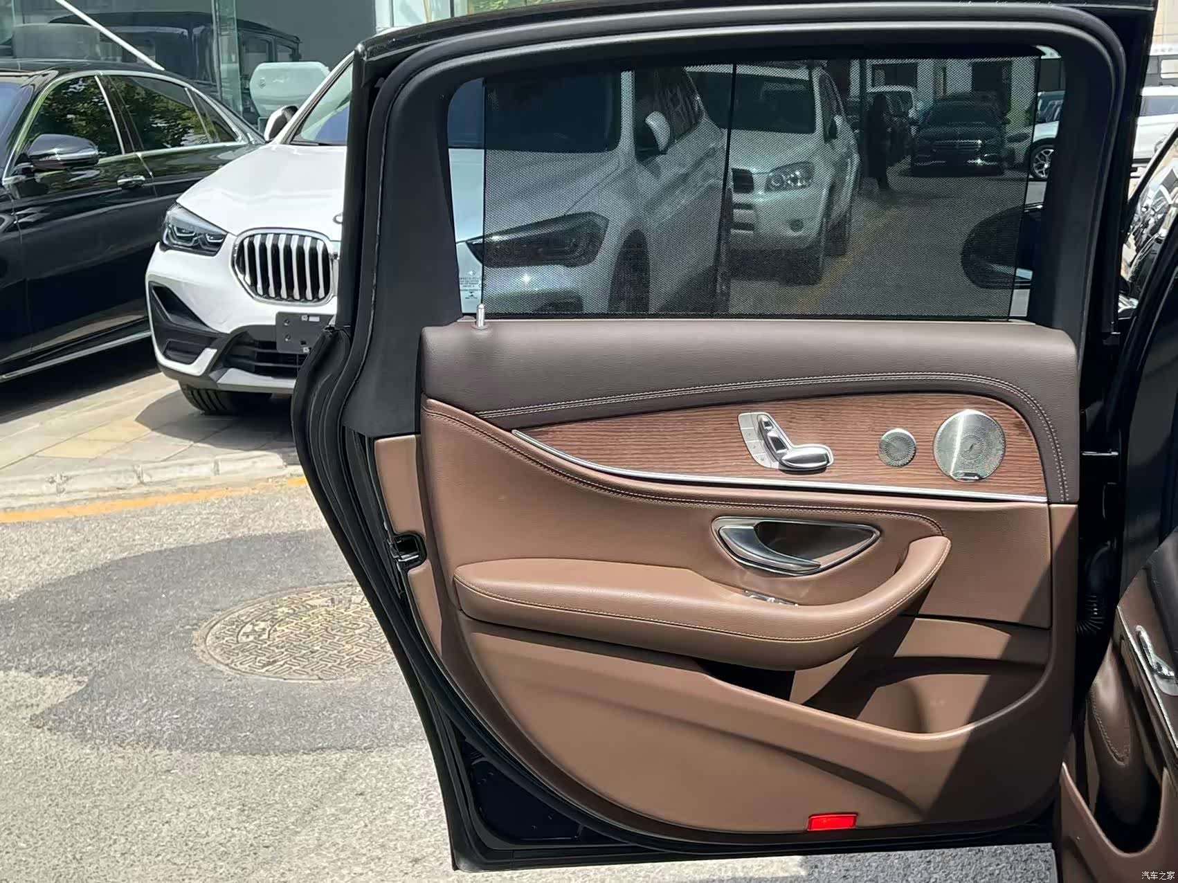 Mercedes-Benz E-Class, 2022 13