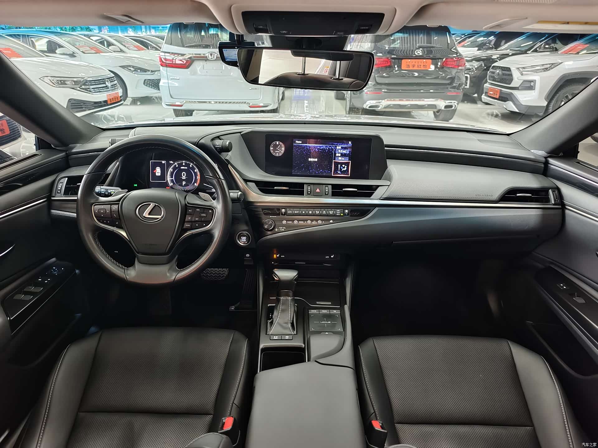 Lexus ES, 2019 8
