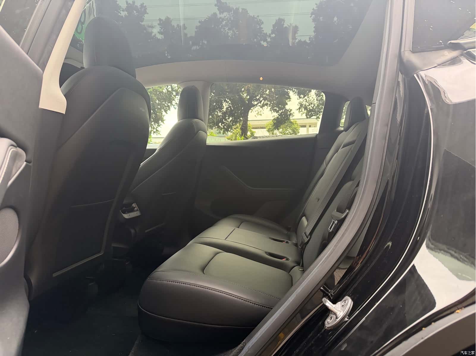 Tesla Model Y, 2022 9