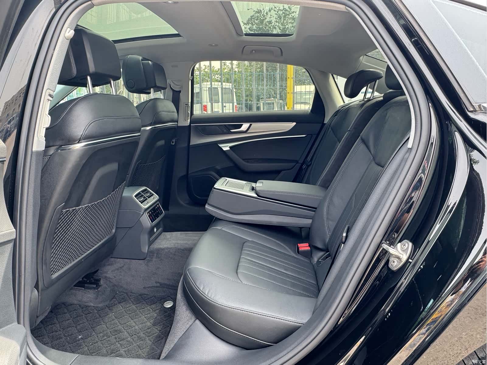 Audi A6L, 2022 12