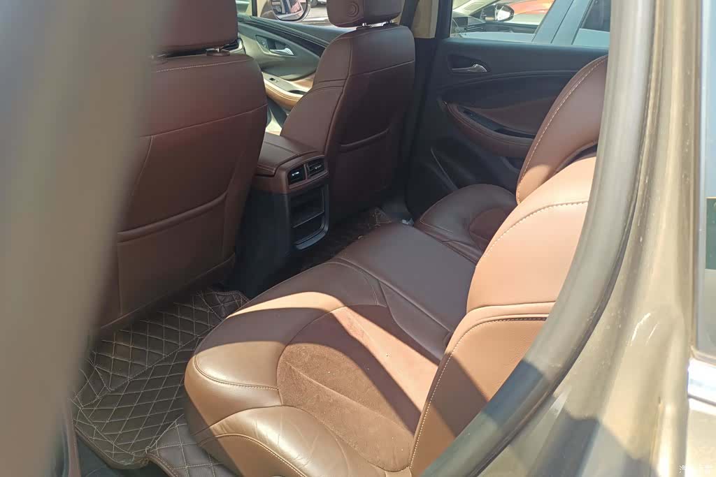Buick Envision Plus, 2016 11