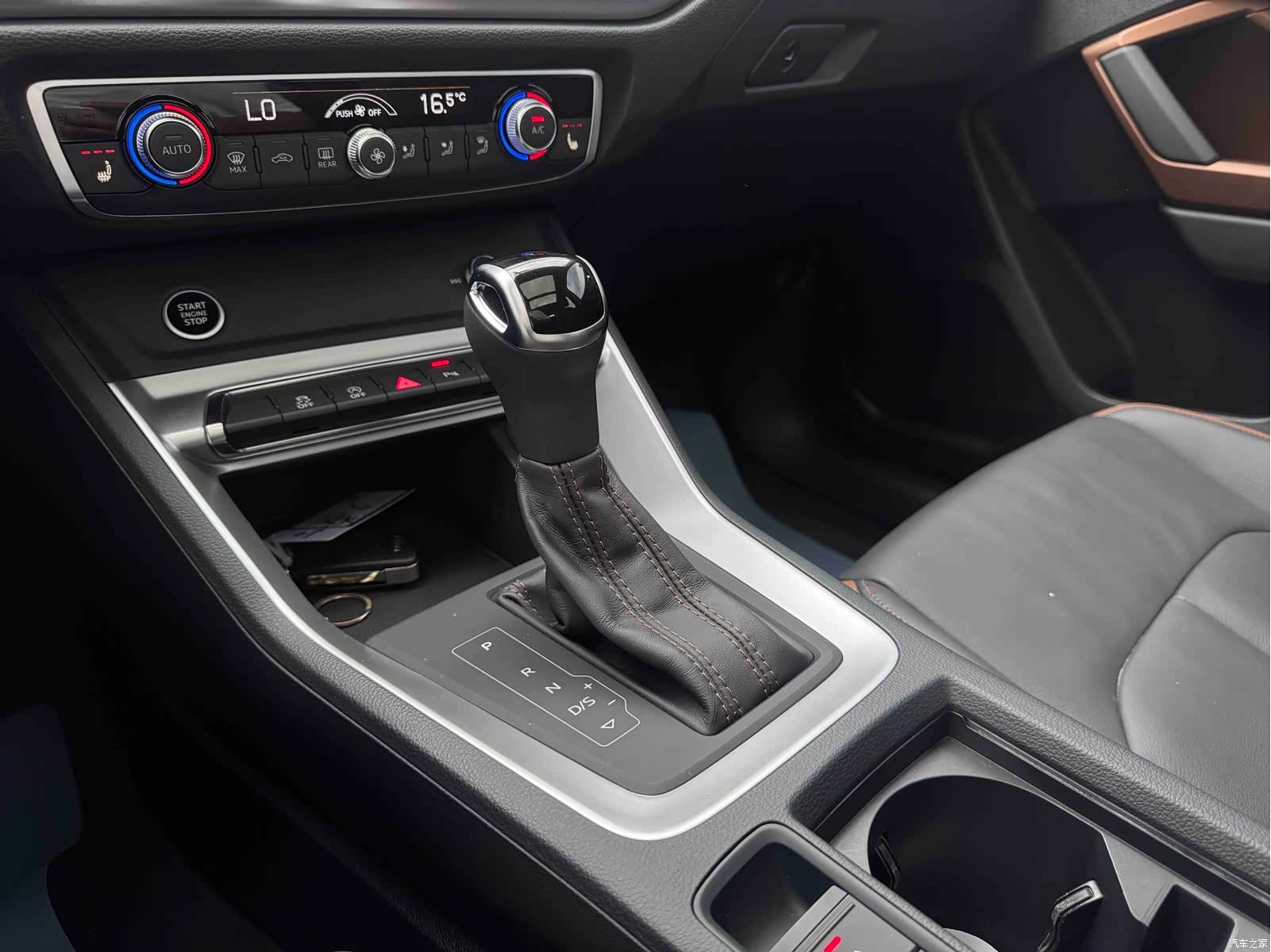 Audi Q3, 2022 13