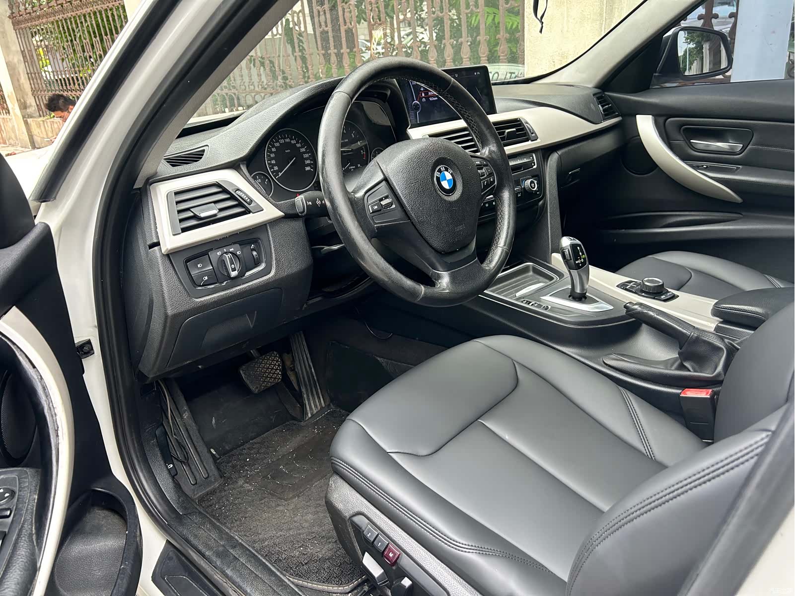 BMW 3 Series, 2015 7