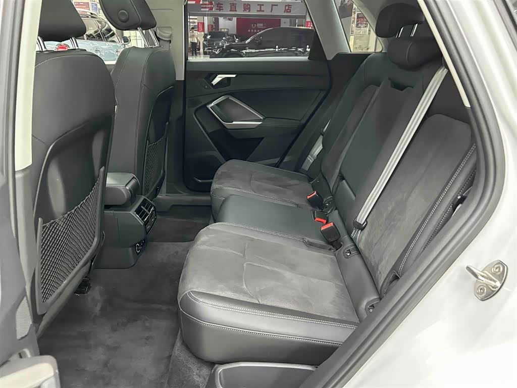 Audi Q3, 2023 14
