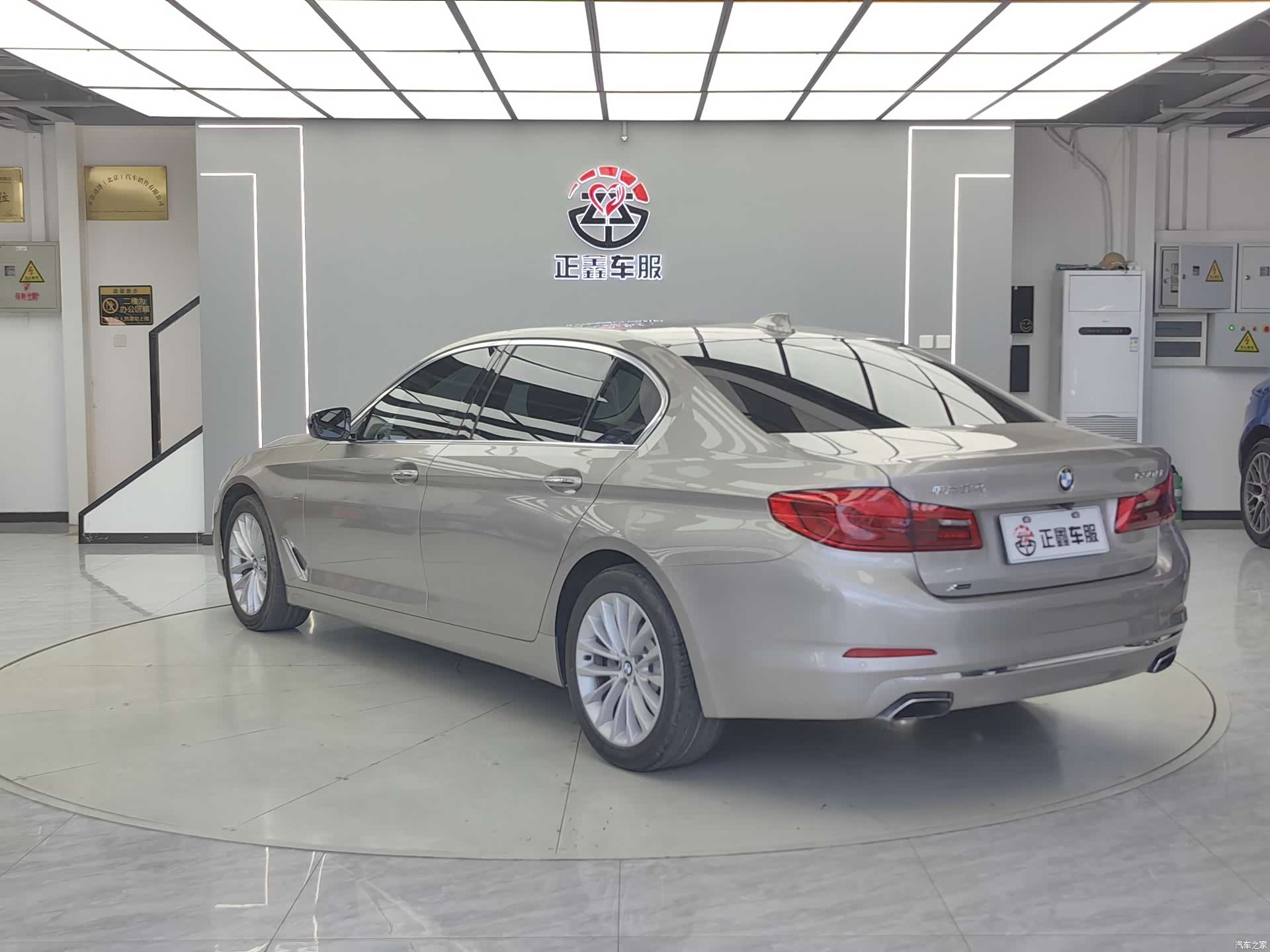 BMW 5 Series, 2018 16