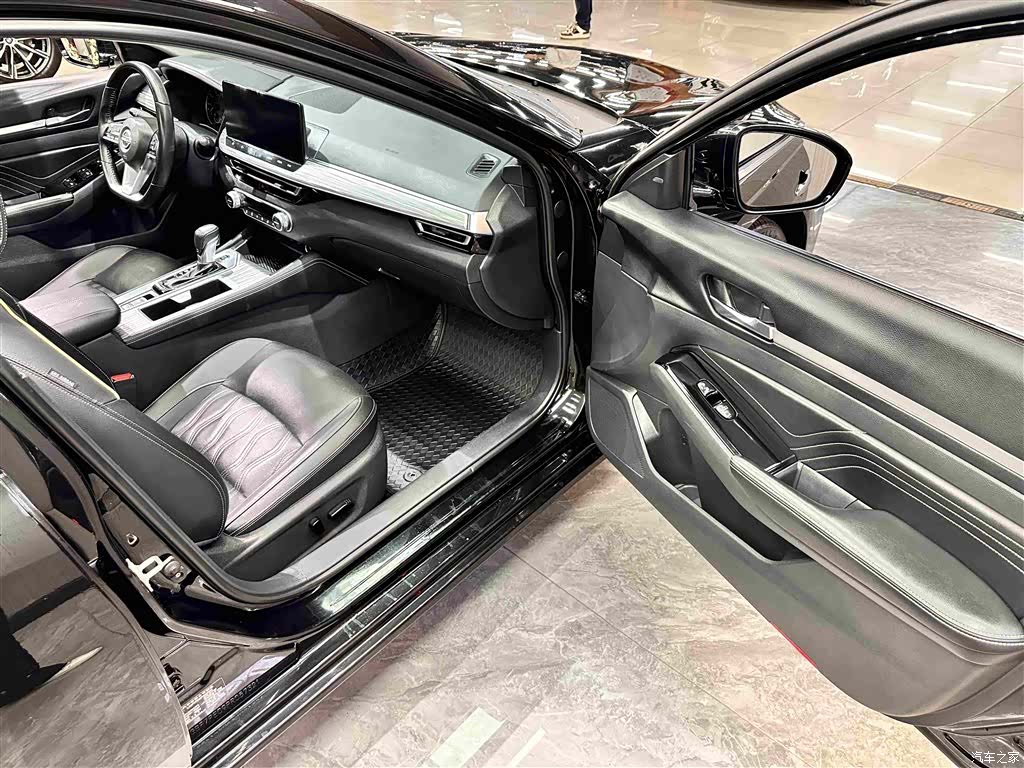 Nissan Teana, 2023 16