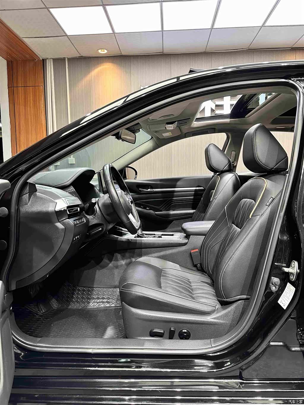 Nissan Teana, 2023 9