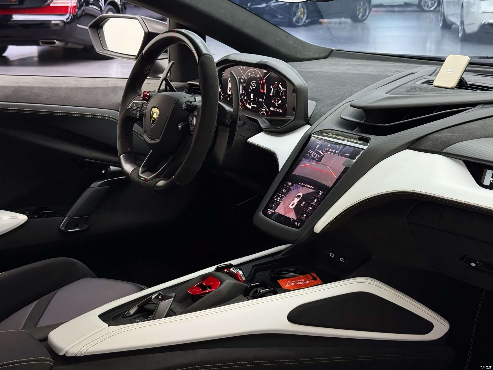 Lamborghini Revuelto, 2025 30