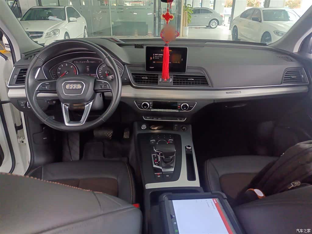 Audi Q5L, 2021 10