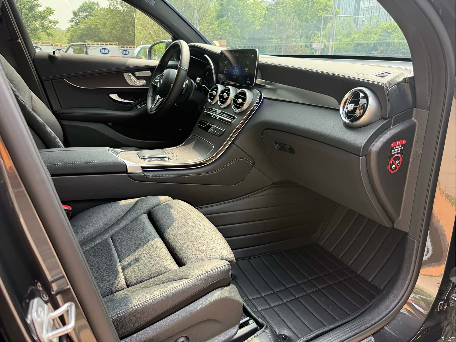 Mercedes-Benz GLC, 2021 19