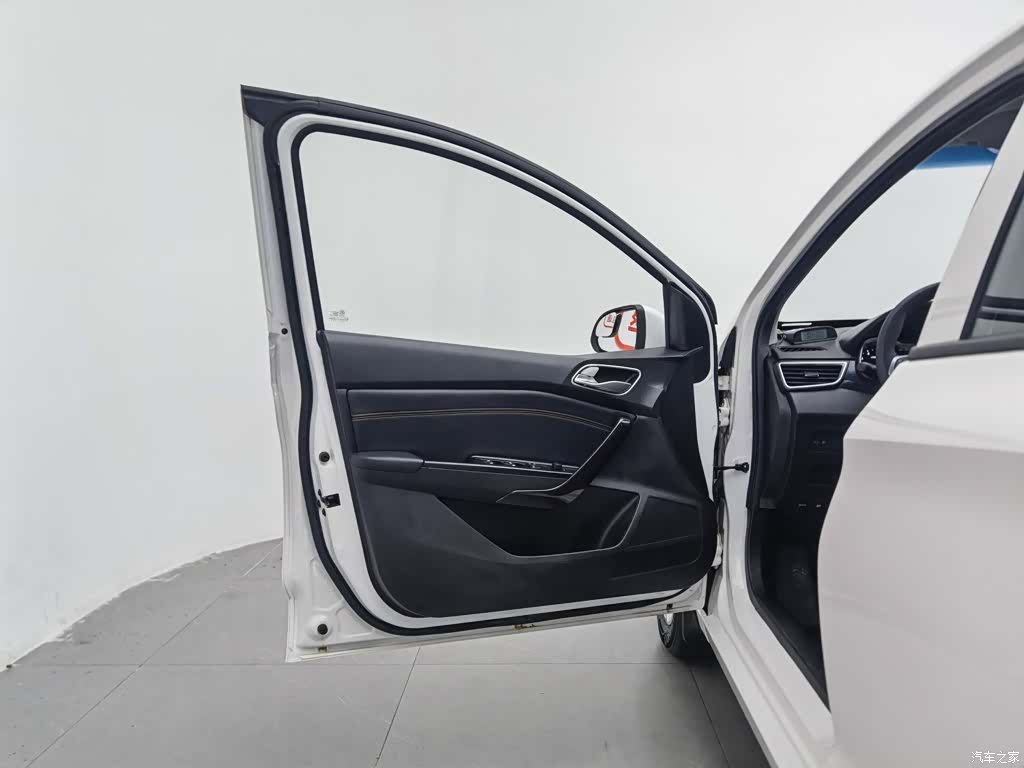 Wuling 310, 2016 8