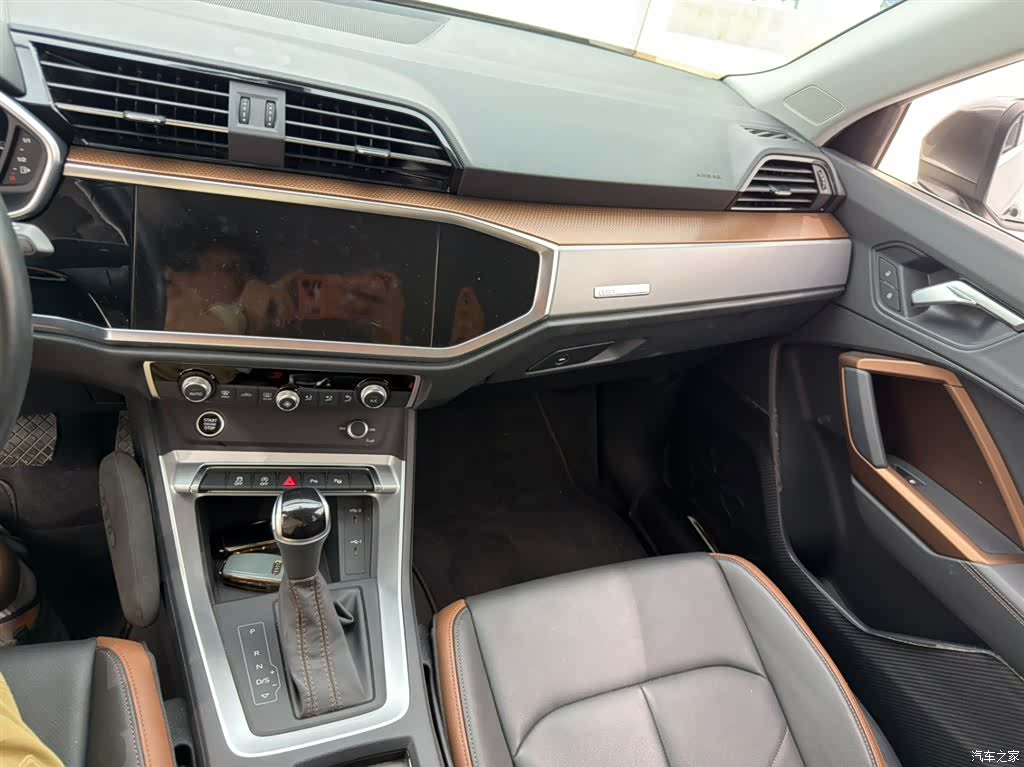 Audi Q3, 2022 12