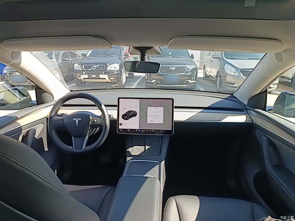 Tesla Model Y, 2022 10
