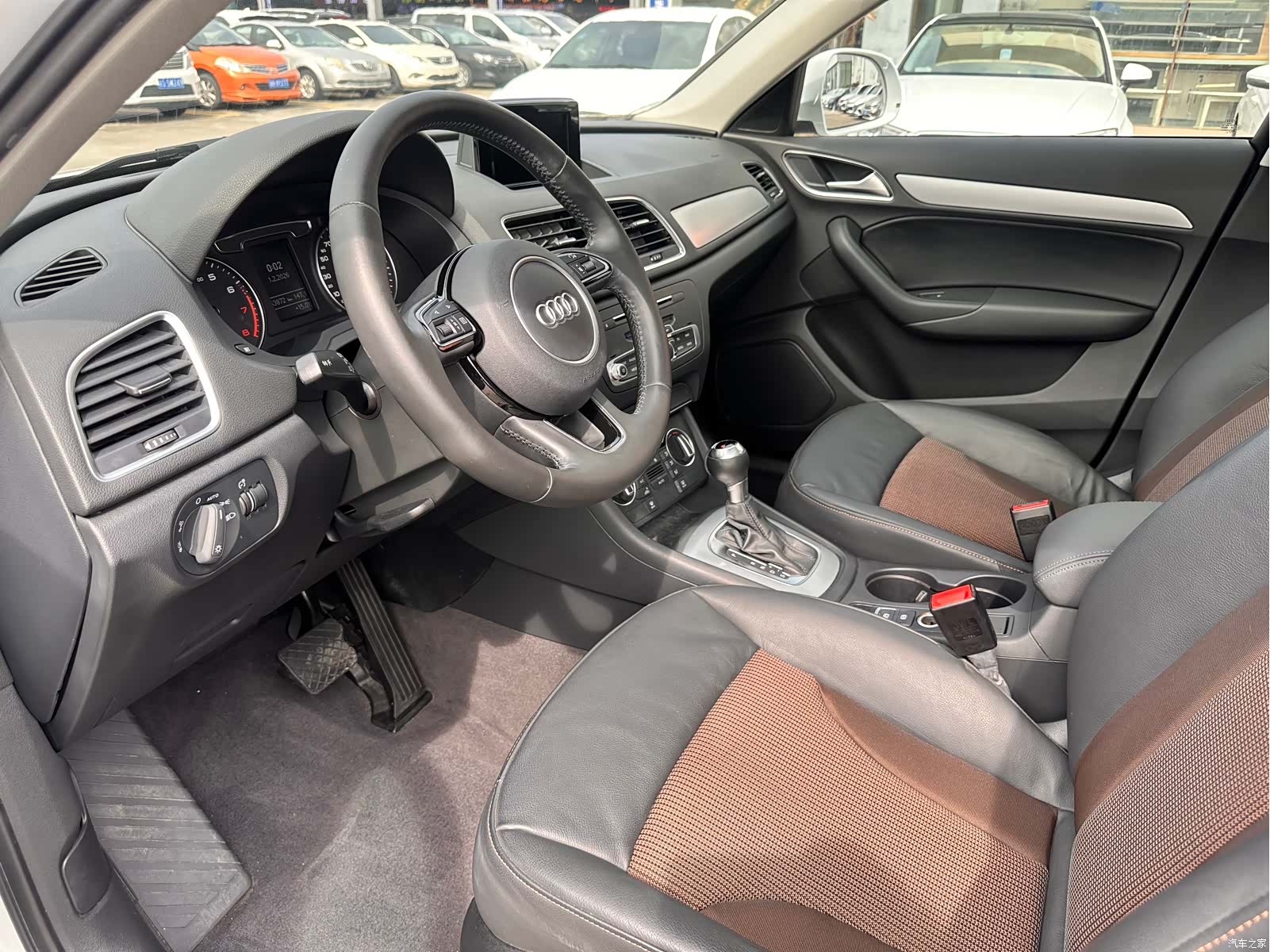Audi Q3, 2017 10