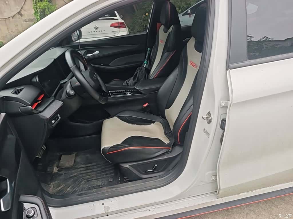 Geely Binray, 2023 15